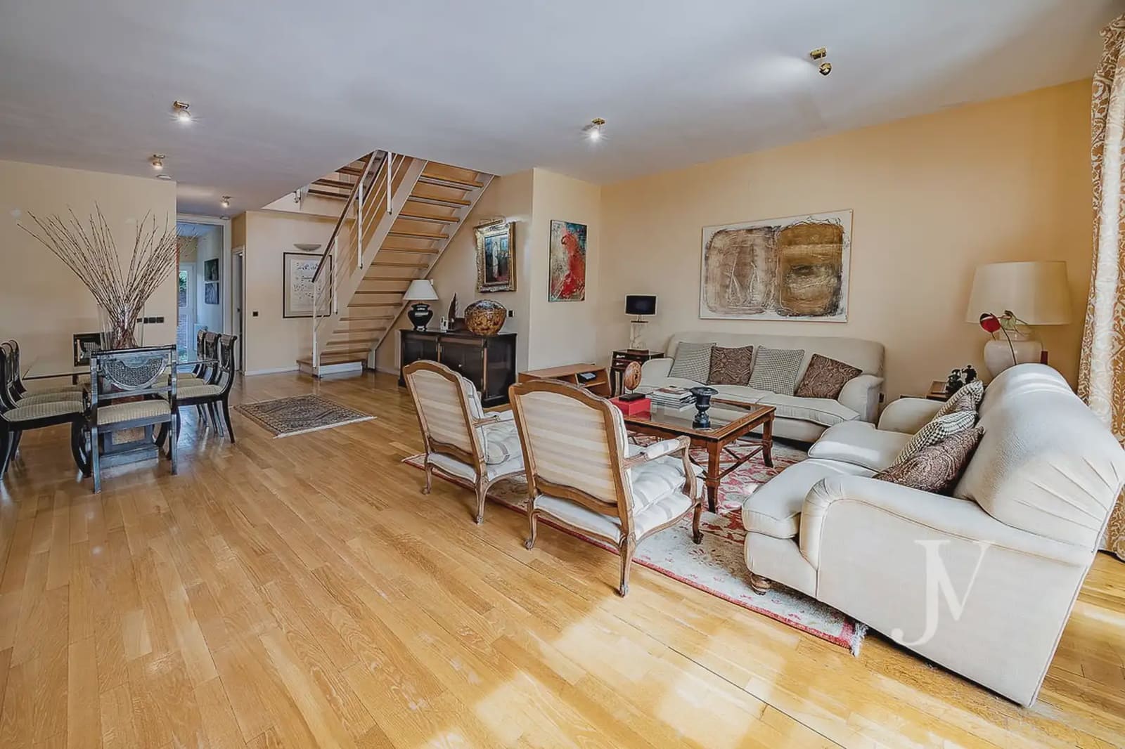 5 quarto Moradia Geminada para arrendar em Madrid cidade com piscina garagem - 4 900 € (Ref: 9965643)