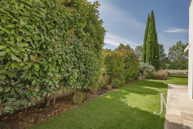 5 chambre Villa/Maison à vendre à Aravaca, Madrid ville avec piscine garage - 3 500 000 € (Ref: 9965644)