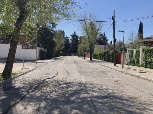 Bouwgrond te koop in Ciudad Universitaria, Madrid stad - € 16.000.000 (Ref: 9965645)