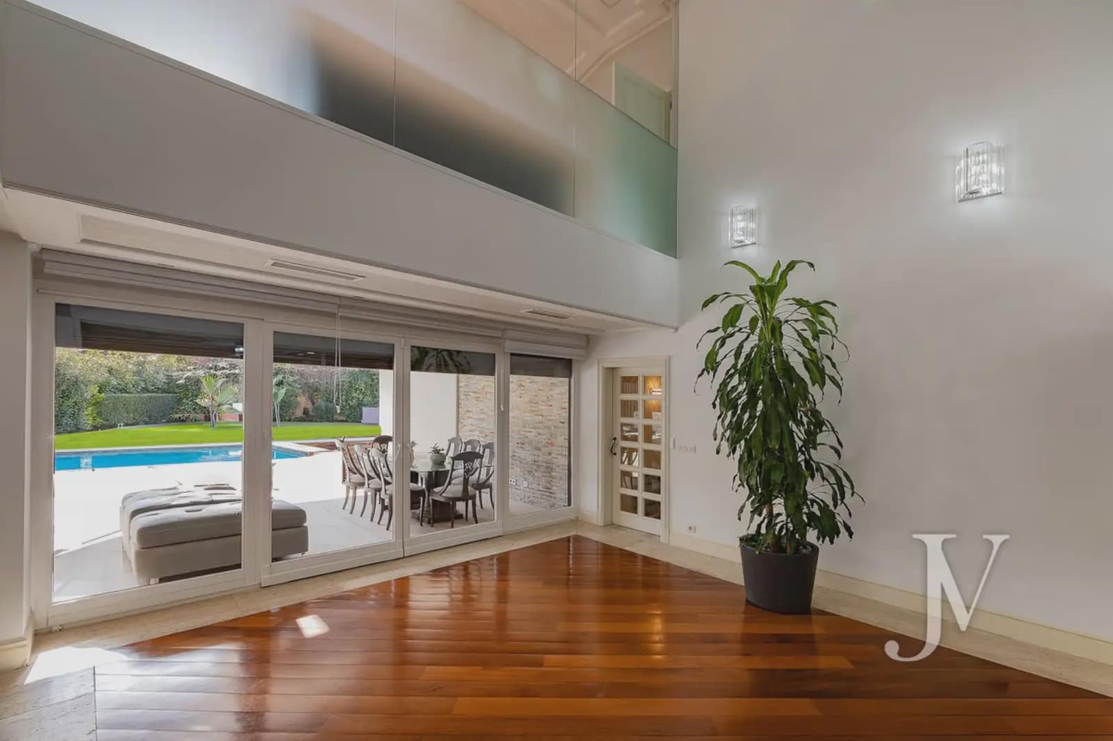 5 slaapkamer Villa te koop in Madrid stad met zwembad garage - € 3.800.000 (Ref: 9965646)