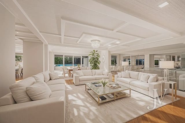 5 soverom Villa til salgs i Ciudad Universitaria, Madrid by med svømmebasseng garasje - € 3 800 000 (Ref: 9965646)