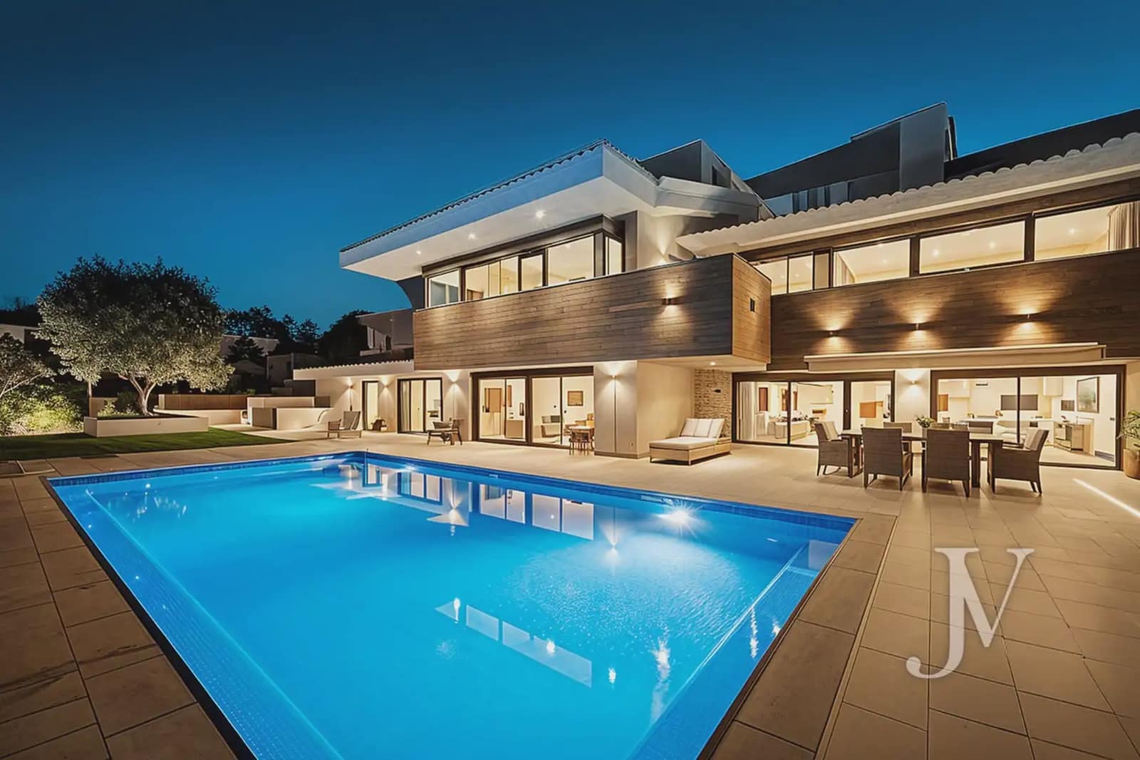 5 slaapkamer Villa te koop in Madrid stad met zwembad garage - € 3.800.000 (Ref: 9965646)
