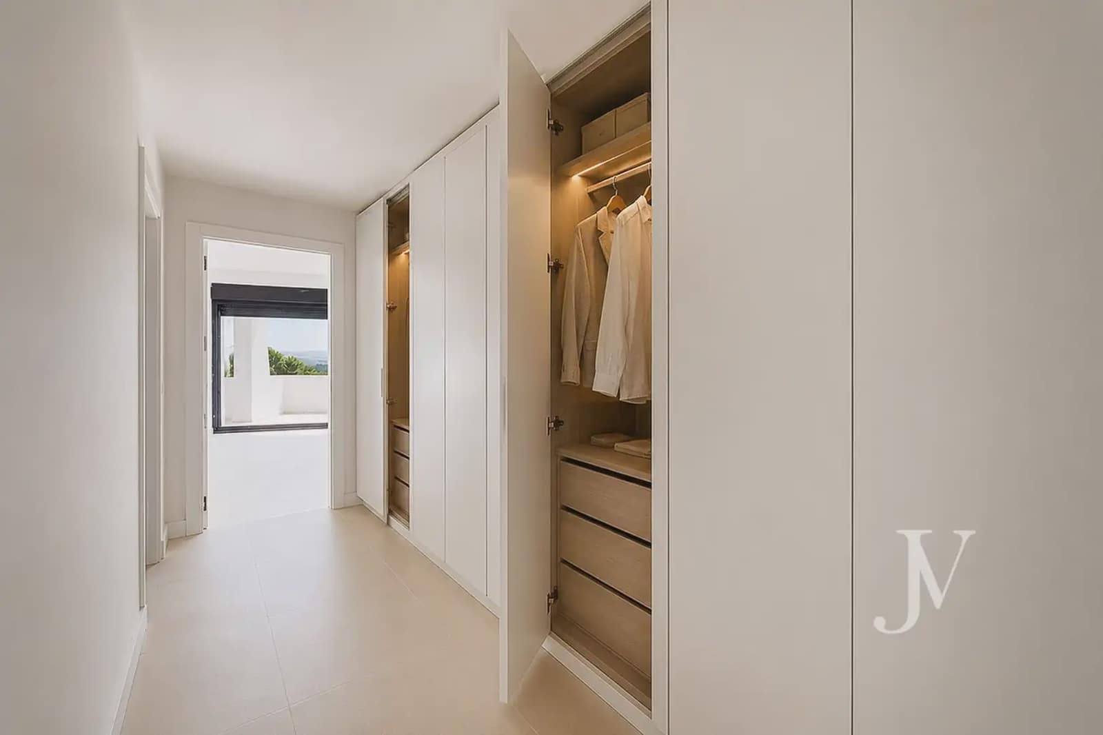4 soveværelse Villa til salg i San Sebastian de los Reyes med swimmingpool garage - € 1.900.000 (Ref: 9965651)