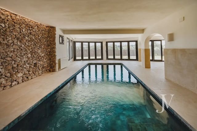 4 soverom Villa til salgs i San Sebastián de los Reyes med svømmebasseng garasje - € 1 900 000 (Ref: 9965651)