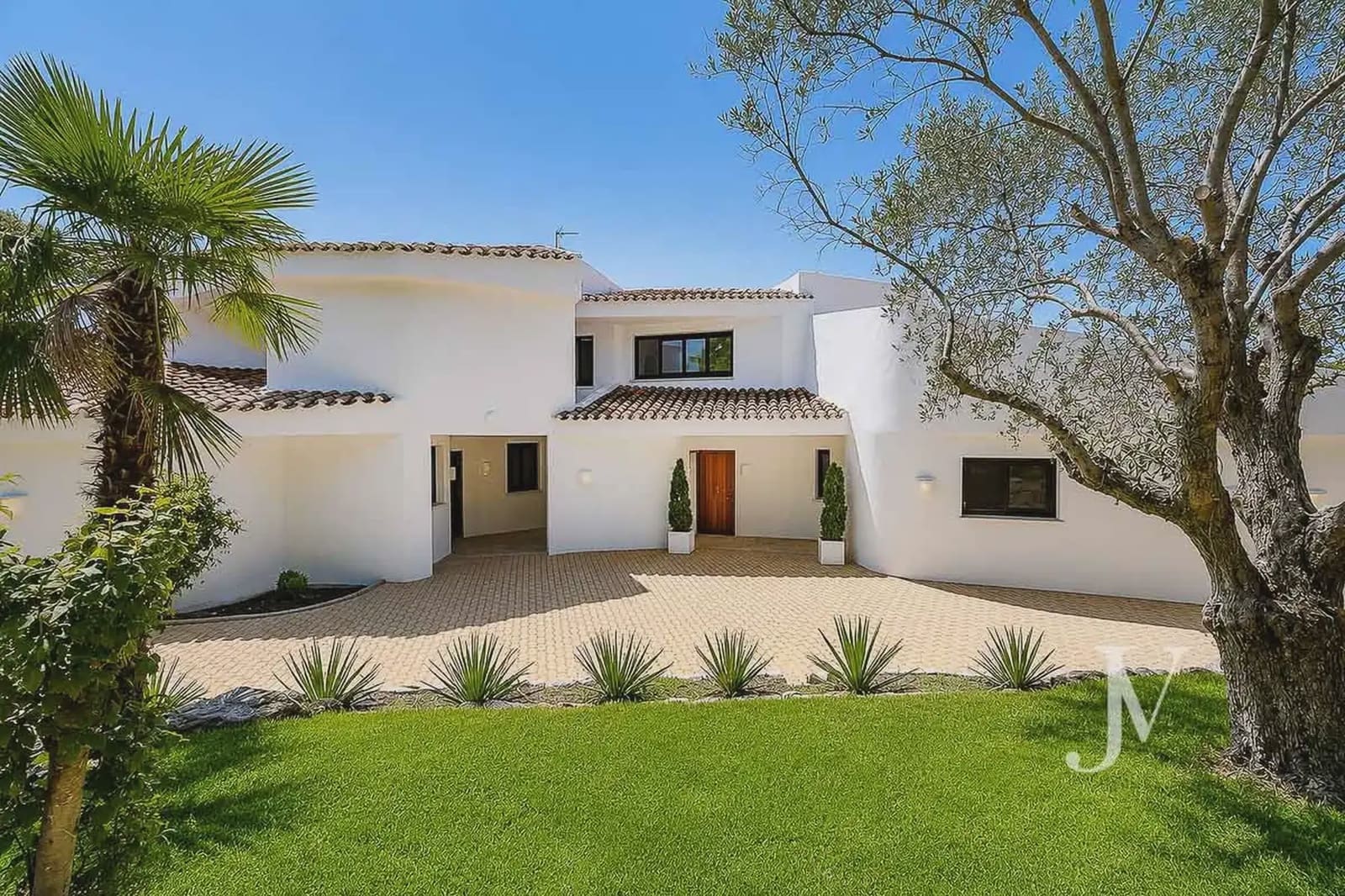 4 soveværelse Villa til salg i San Sebastian de los Reyes med swimmingpool garage - € 1.900.000 (Ref: 9965651)
