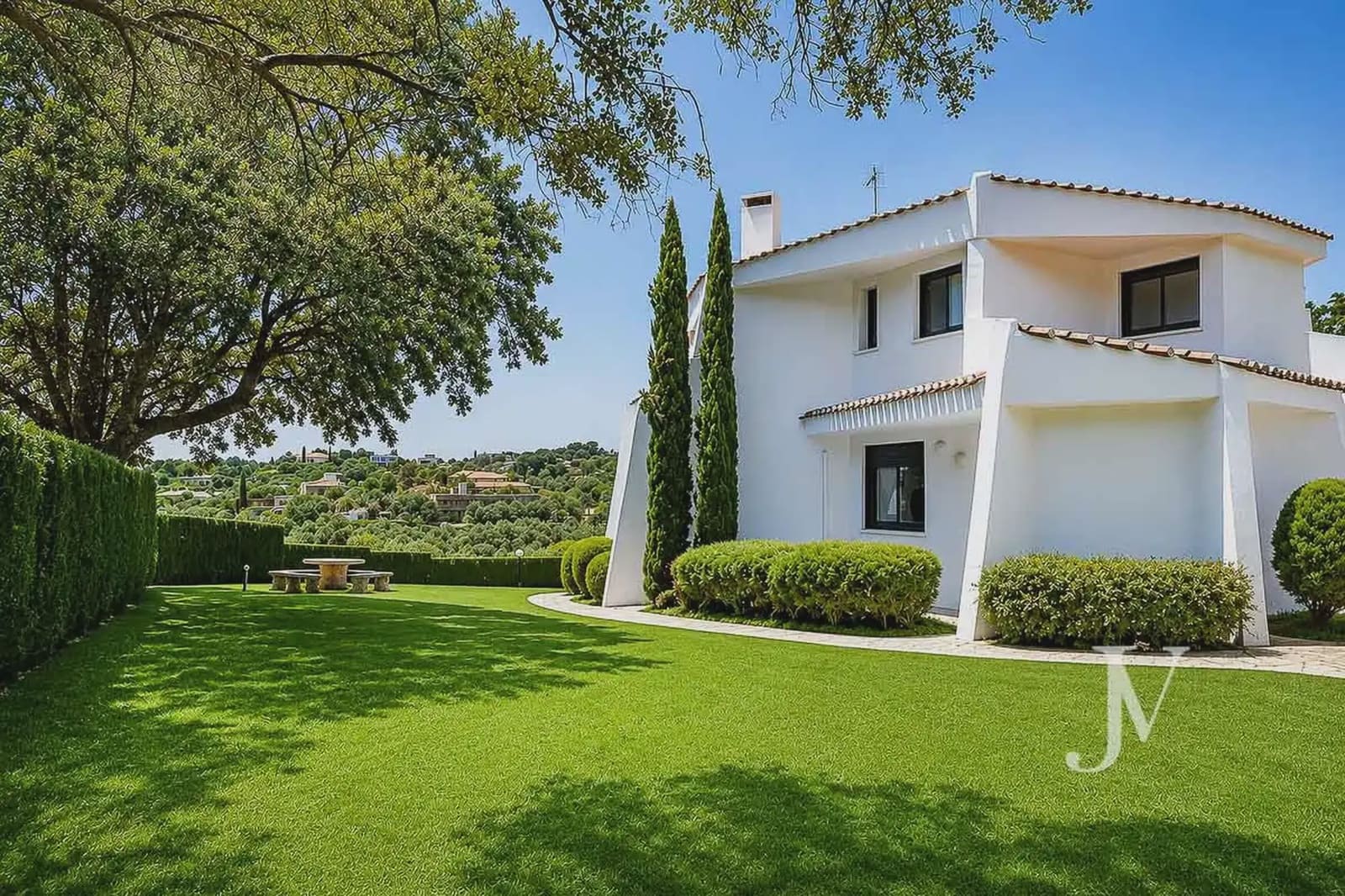 4 soveværelse Villa til salg i San Sebastian de los Reyes med swimmingpool garage - € 1.900.000 (Ref: 9965651)