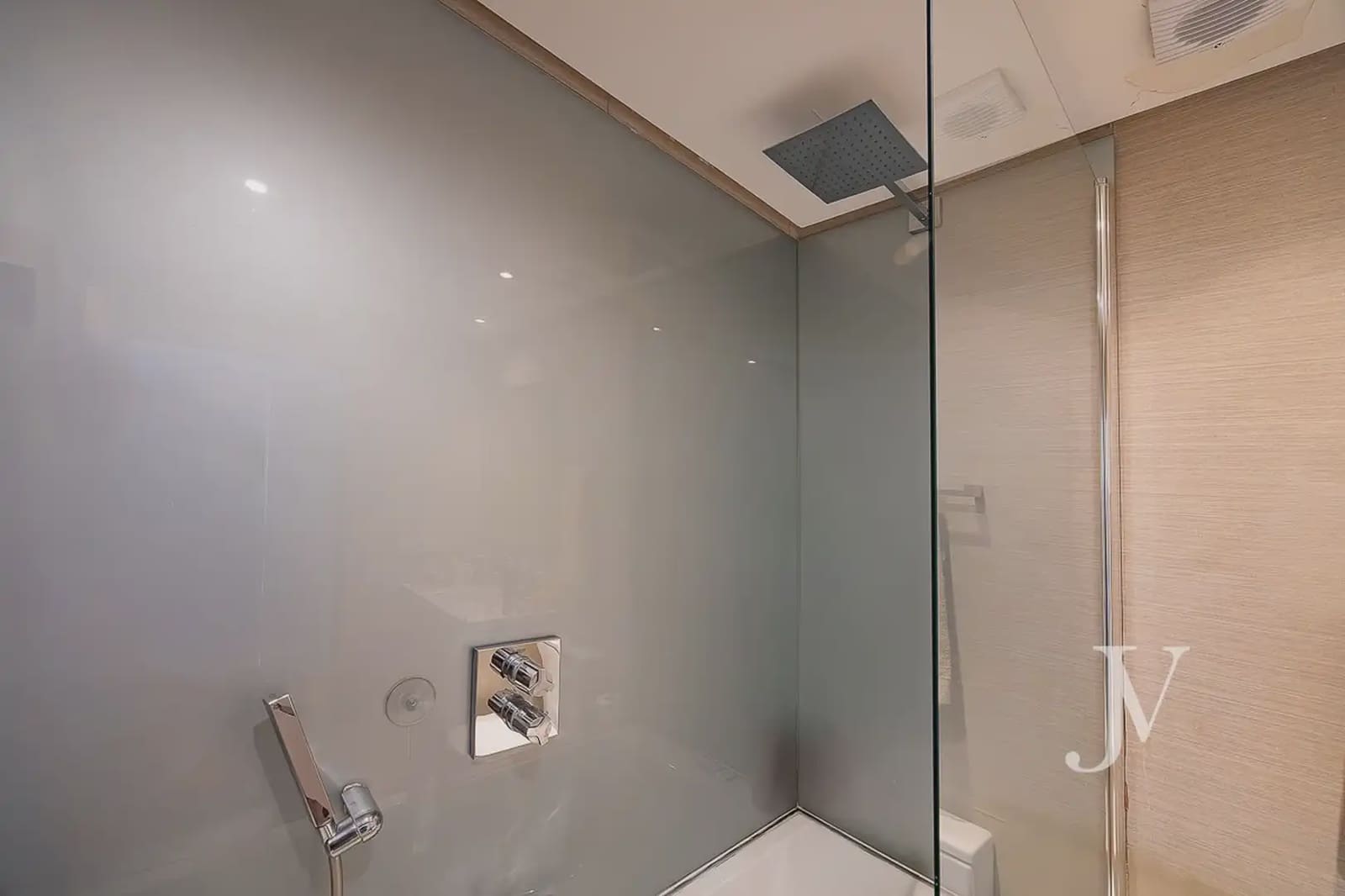 4 sovrum Lägenhet att hyra i Madrid stad med garage - 9 000 € (Ref: 9965652)