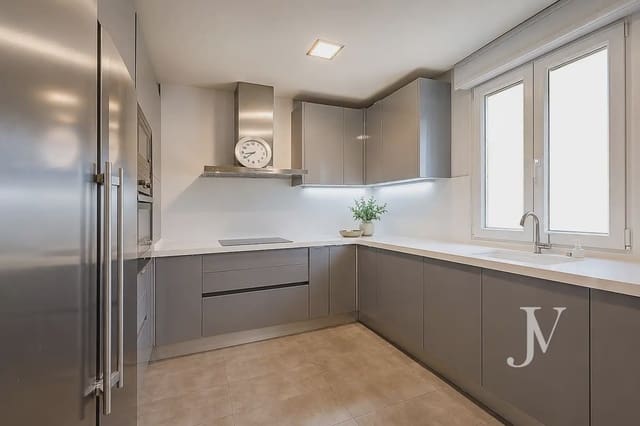 4 sovrum Lägenhet att hyra i Goya, Madrid stad med garage - 9 000 € (Ref: 9965652)