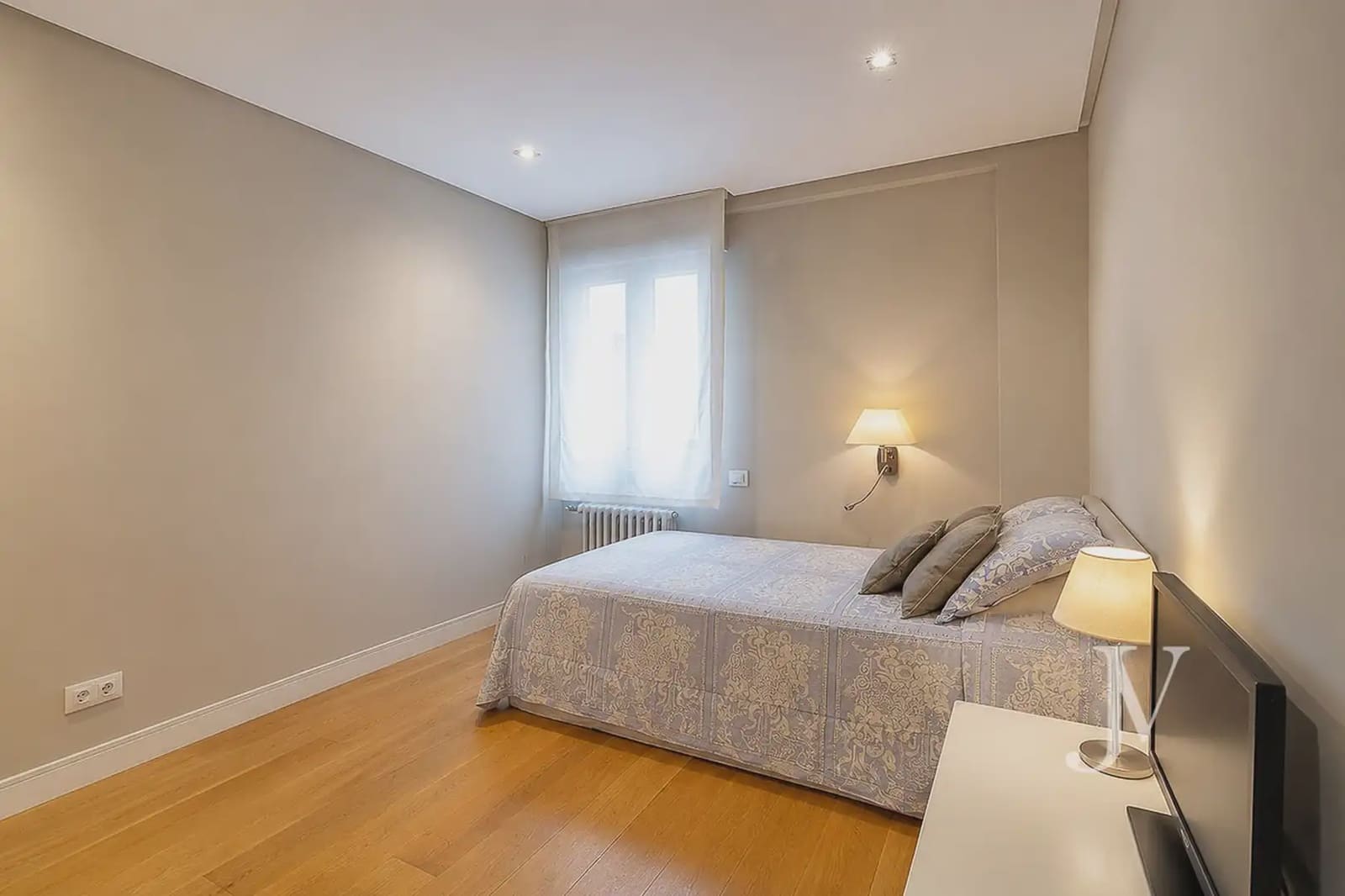 4 sovrum Lägenhet att hyra i Madrid stad med garage - 9 000 € (Ref: 9965652)