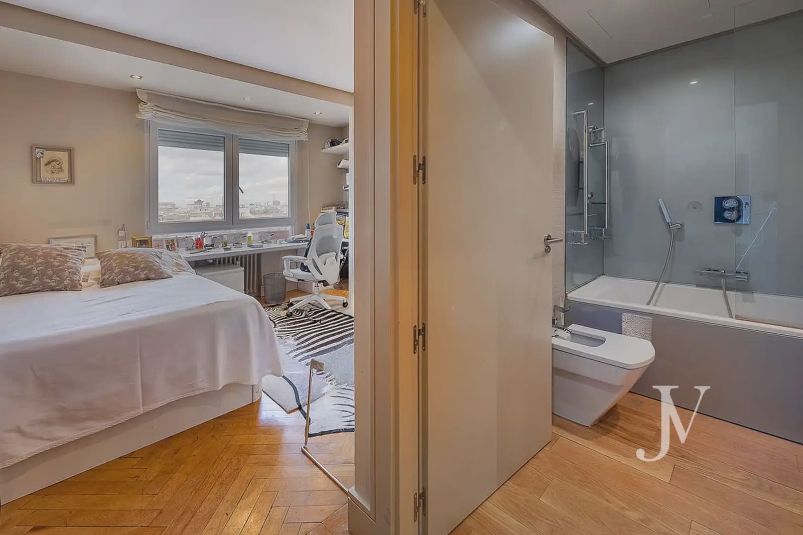 4 sovrum Lägenhet att hyra i Madrid stad med garage - 9 000 € (Ref: 9965652)