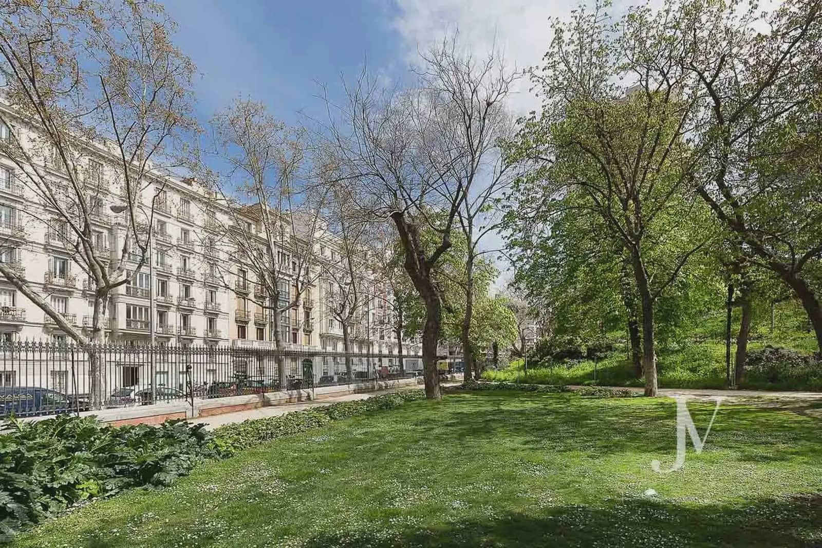 4 sovrum Lägenhet att hyra i Madrid stad med garage - 9 000 € (Ref: 9965652)