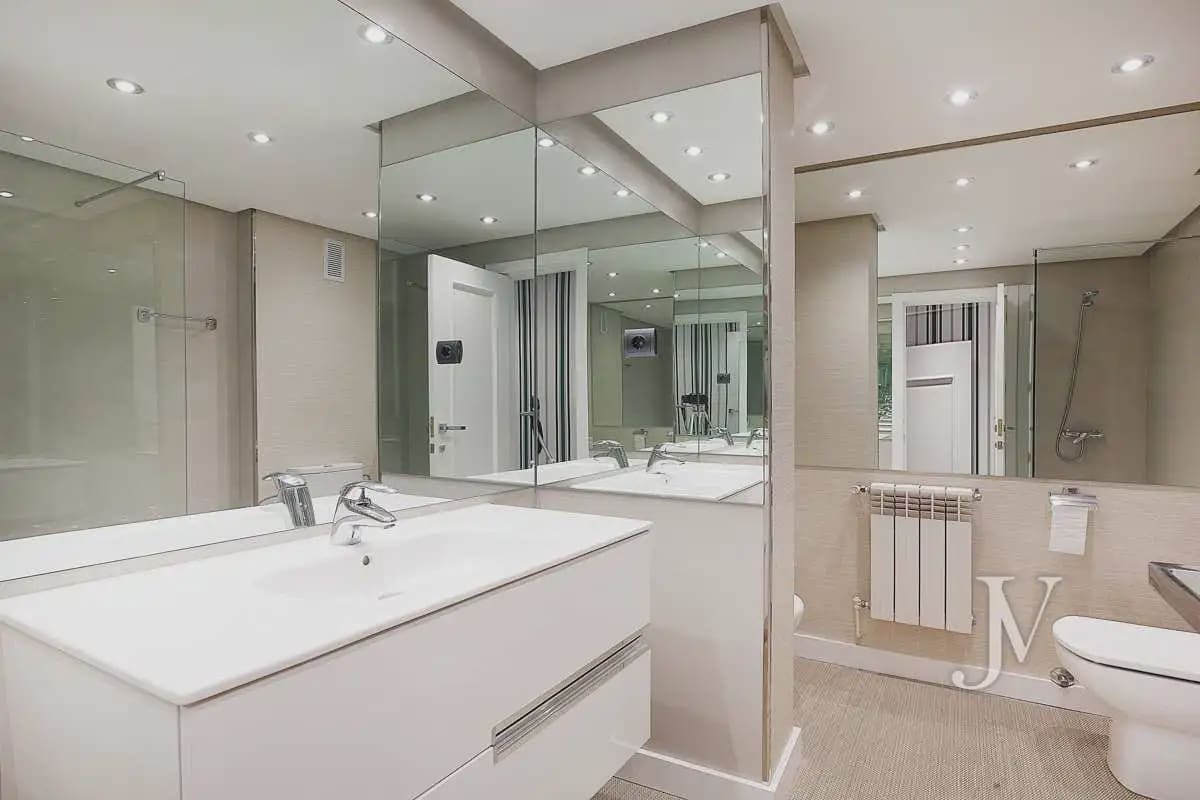 2 quarto Apartamento para venda em Madrid cidade - 1 800 000 € (Ref: 9976757)