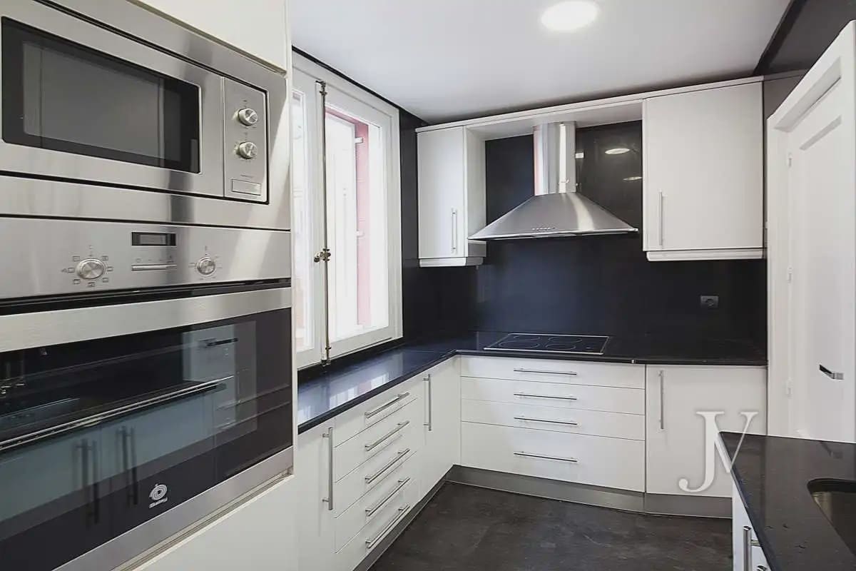 2 quarto Apartamento para venda em Madrid cidade - 1 800 000 € (Ref: 9976757)