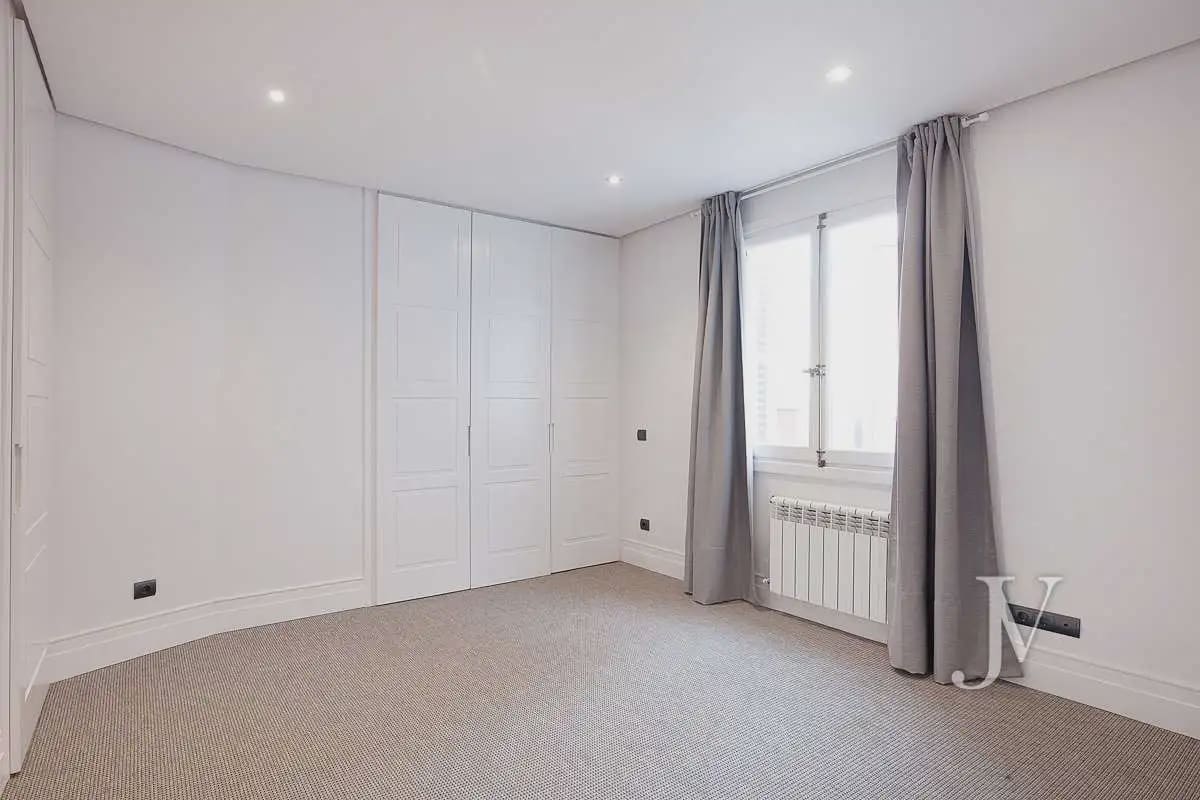 2 quarto Apartamento para venda em Madrid cidade - 1 800 000 € (Ref: 9976757)