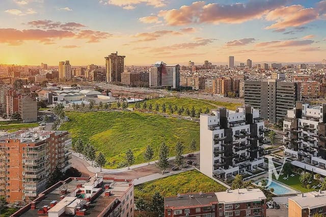 3 soveværelse Lejlighed til salg i Guindalera, Madrid by - € 1.230.000 (Ref: 9983744)