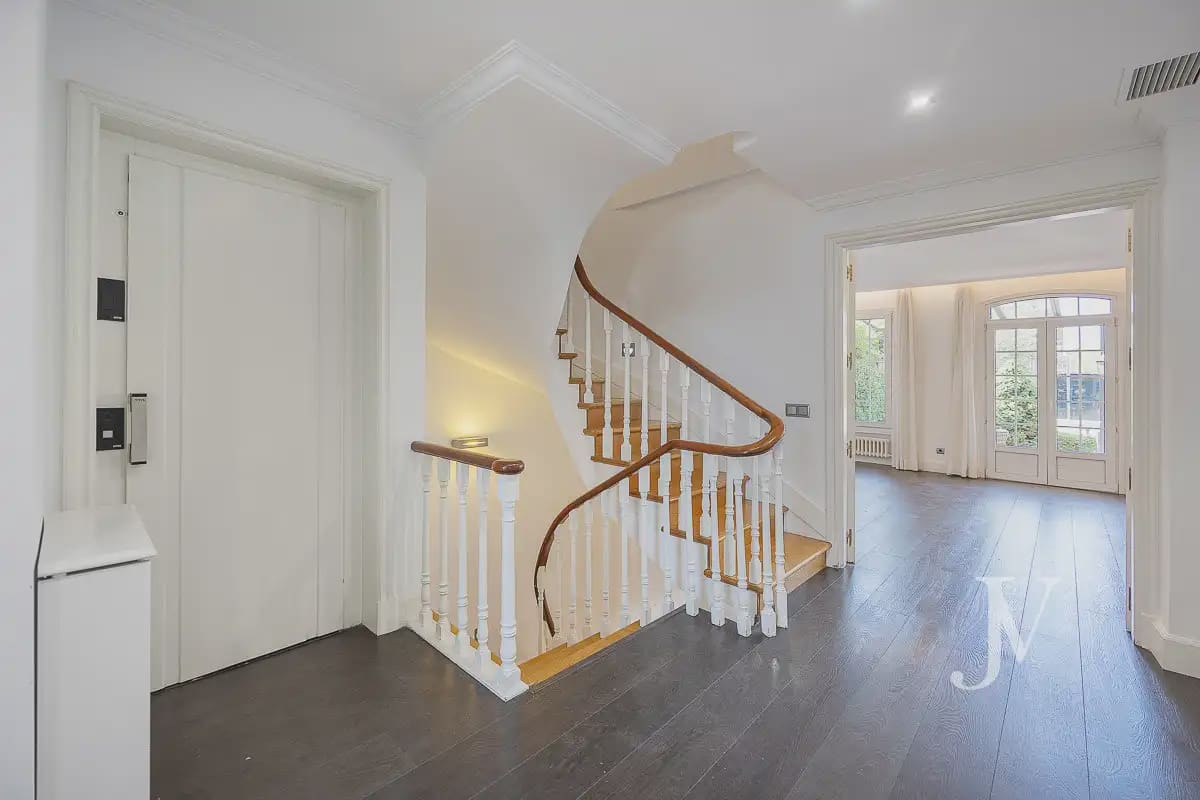 Pareado de 5 habitaciones en Madrid ciudad en venta con piscina garaje - 3.150.000 € (Ref: 9997516)