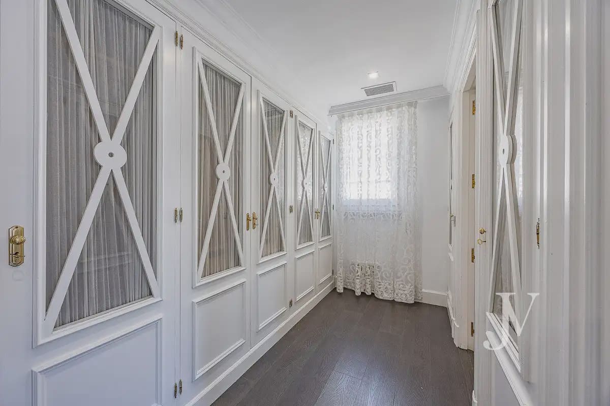 Pareado de 5 habitaciones en Madrid ciudad en venta con piscina garaje - 3.150.000 € (Ref: 9997516)
