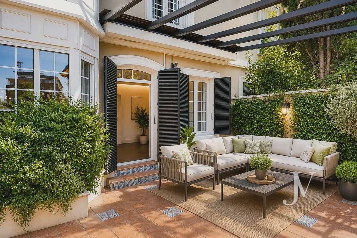 Pareado de 5 habitaciones en Madrid ciudad en venta con piscina garaje - 3.150.000 € (Ref: 9997516)