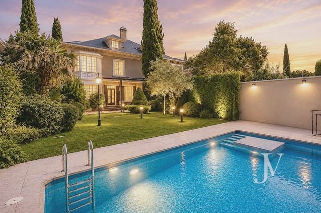 5 soverom Kjedet enebolig til salgs i Piovera, Madrid by med svømmebasseng garasje - € 3 150 000 (Ref: 9997516)