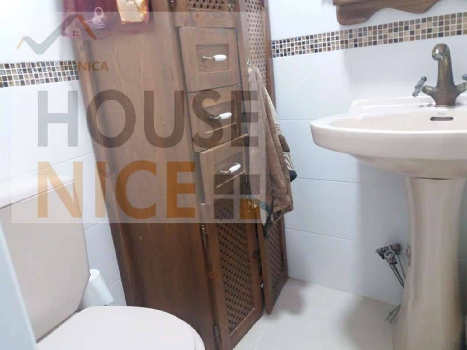 5 bedroom Villa for sale in Benicarlo with pool garage - € 320,000 (Ref: 8585281)