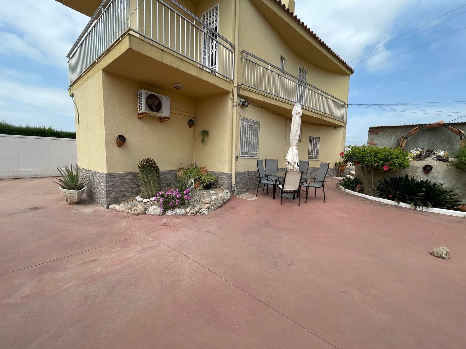 5 bedroom Villa for sale in Benicarlo with pool garage - € 320,000 (Ref: 8585281)