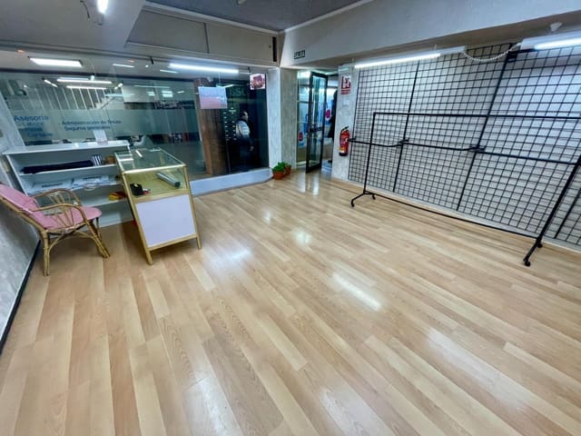 Comercial para venda em Benicarló - 35 000 € (Ref: 8585301)