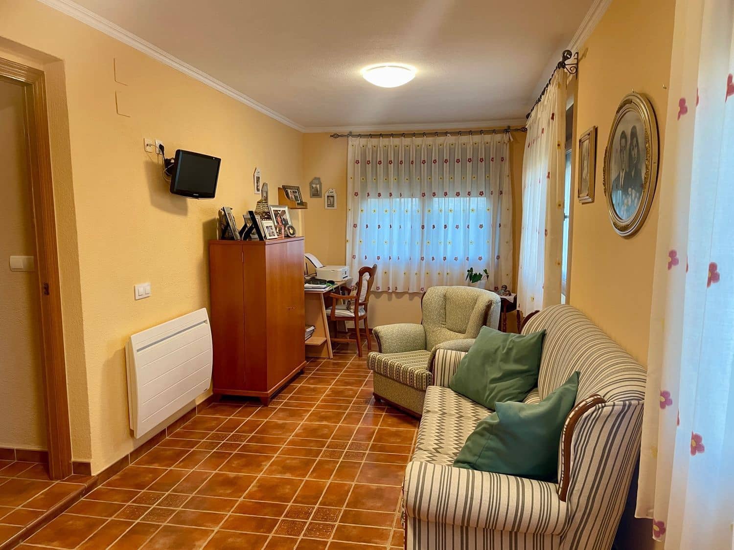 3 bedroom Villa for sale in Benicarlo with pool - € 340,000 (Ref: 8585330)