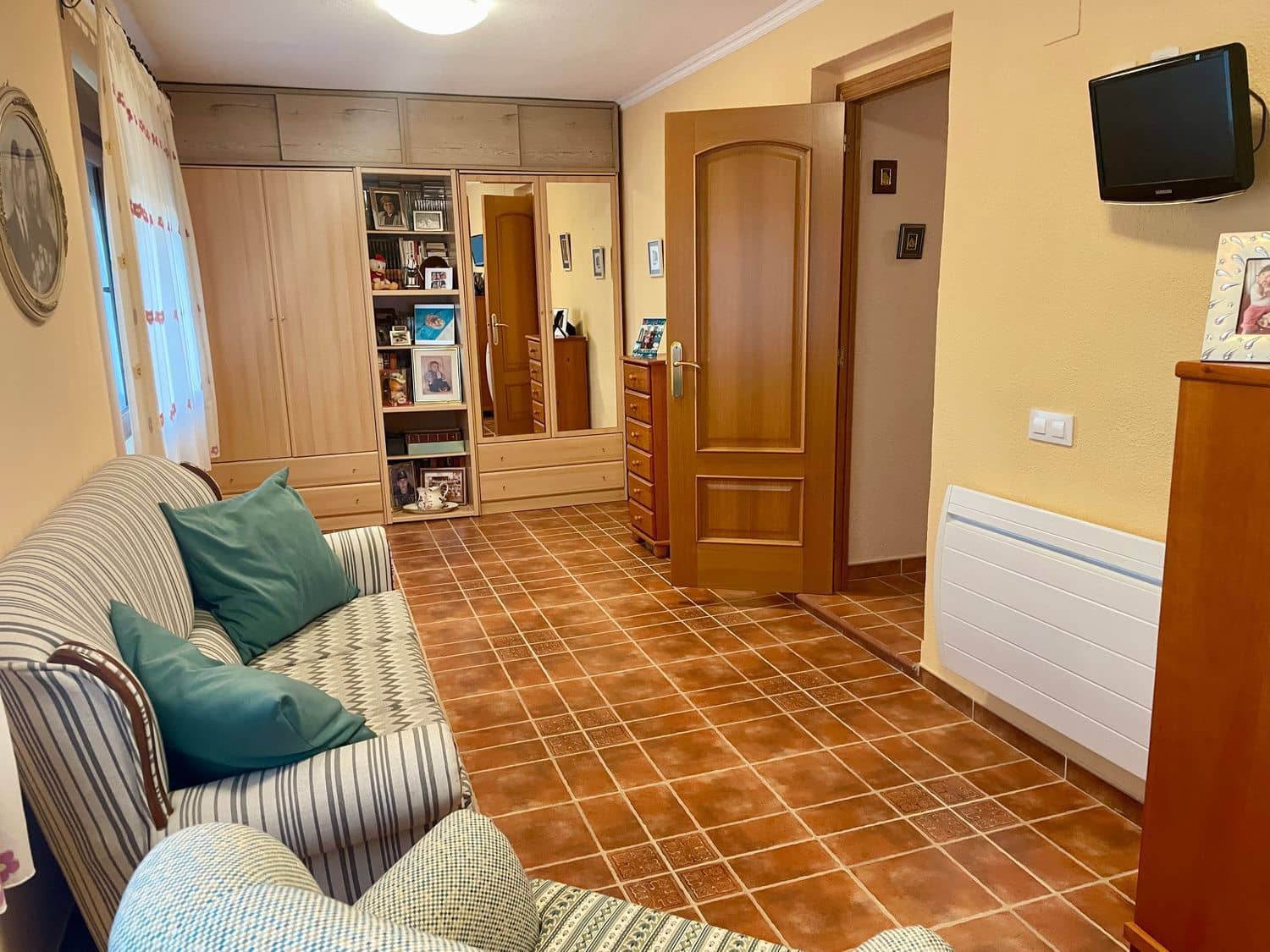 3 bedroom Villa for sale in Benicarlo with pool - € 340,000 (Ref: 8585330)