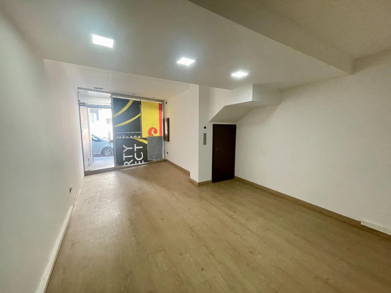 Commercial for rent in Benicarlo - € 400 (Ref: 9591829)