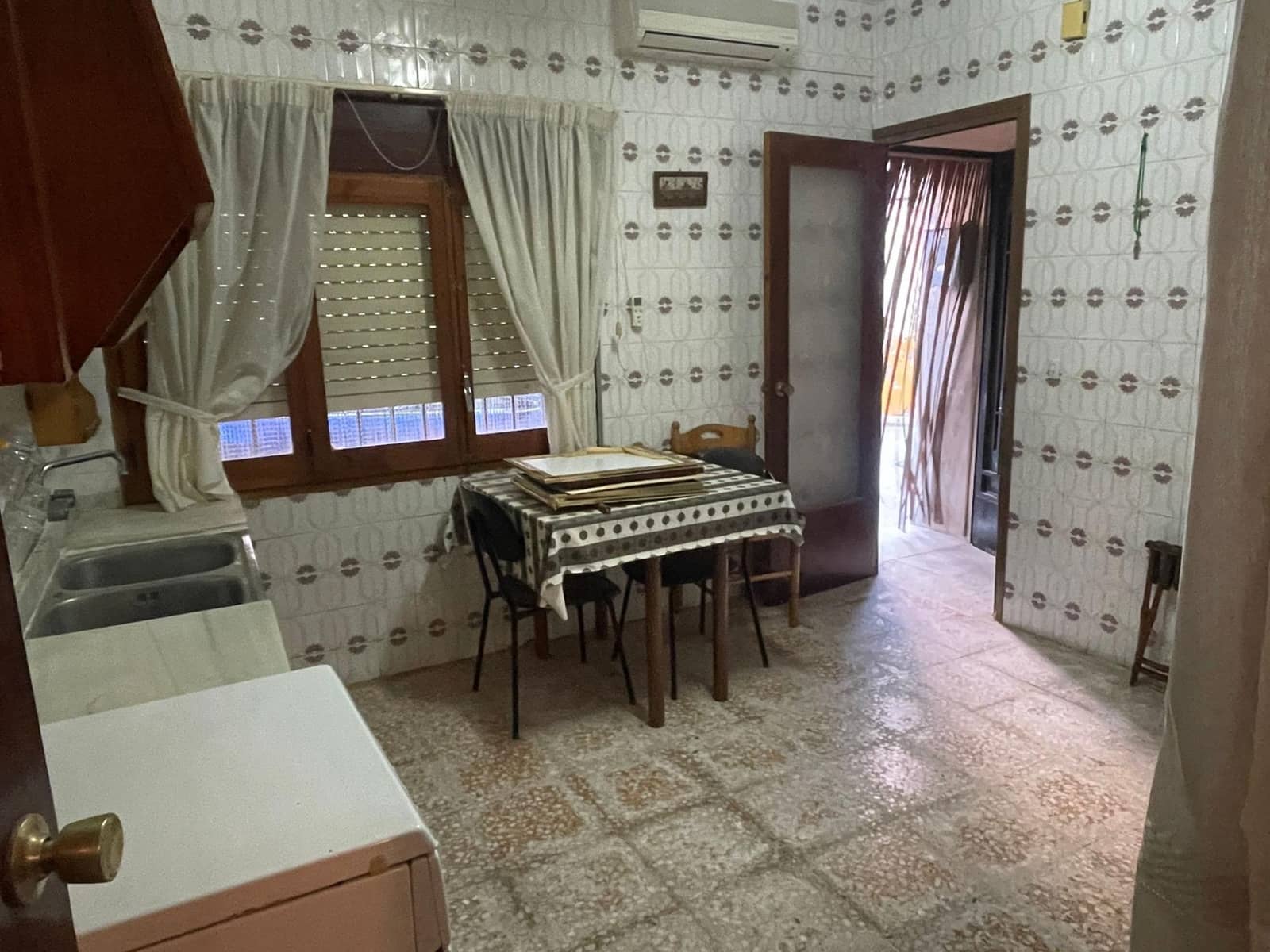 4 Zimmer Haus zu verkaufen in Calig - 75.000 € (Ref: 9591844)