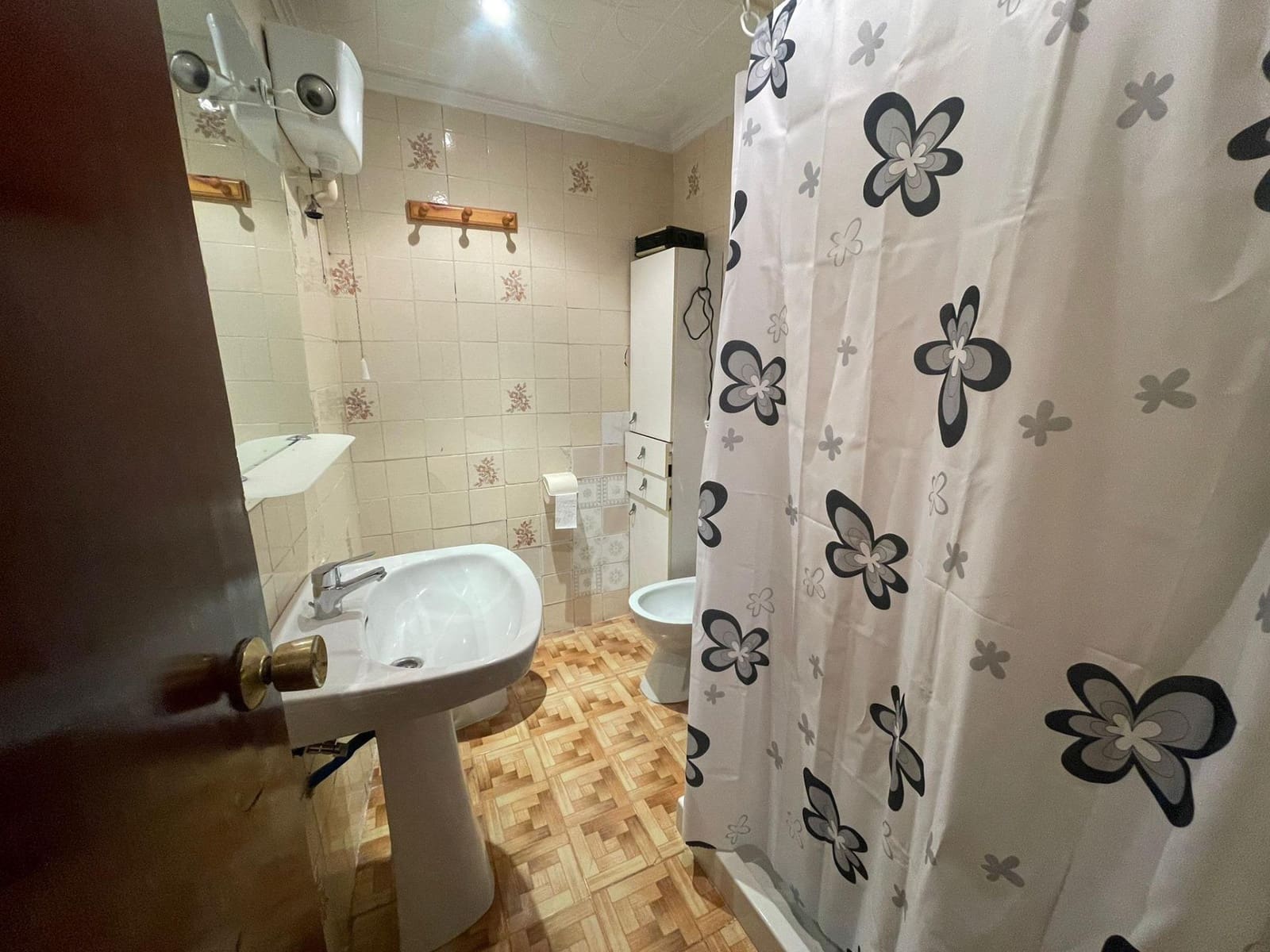 4 Zimmer Haus zu verkaufen in Calig - 75.000 € (Ref: 9591844)