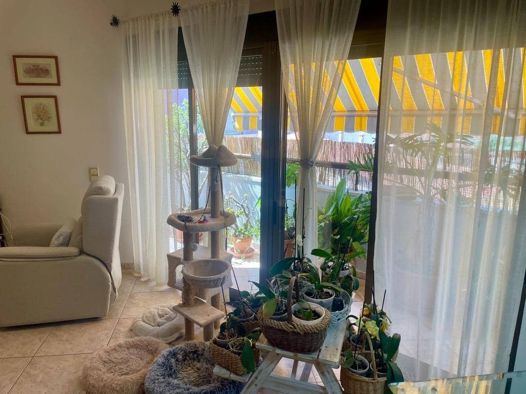 5 bedroom Townhouse for sale in Benicarlo with garage - € 291,000 (Ref: 9591901)