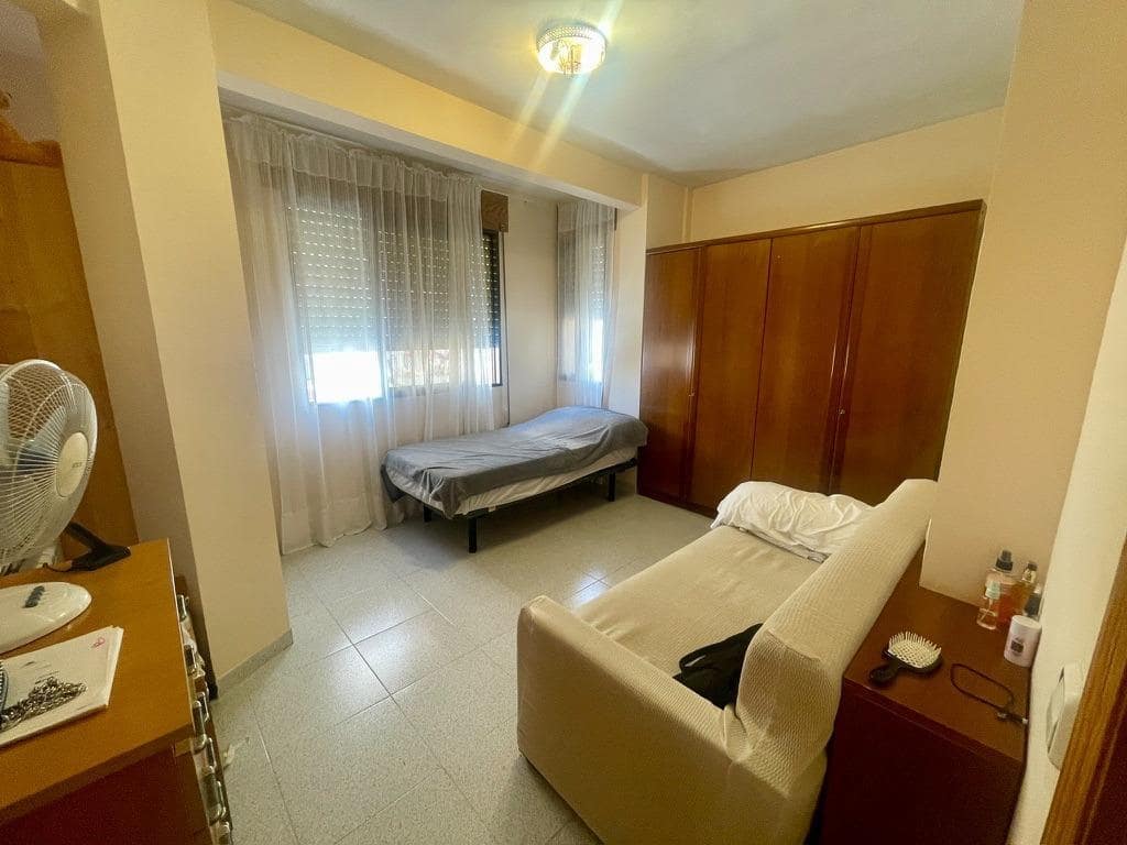 5 bedroom Townhouse for sale in Benicarlo with garage - € 291,000 (Ref: 9591901)