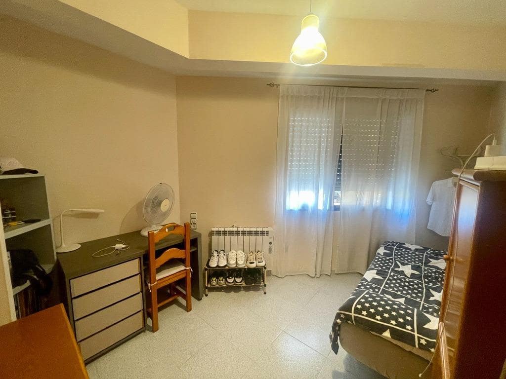 5 bedroom Townhouse for sale in Benicarlo with garage - € 291,000 (Ref: 9591901)