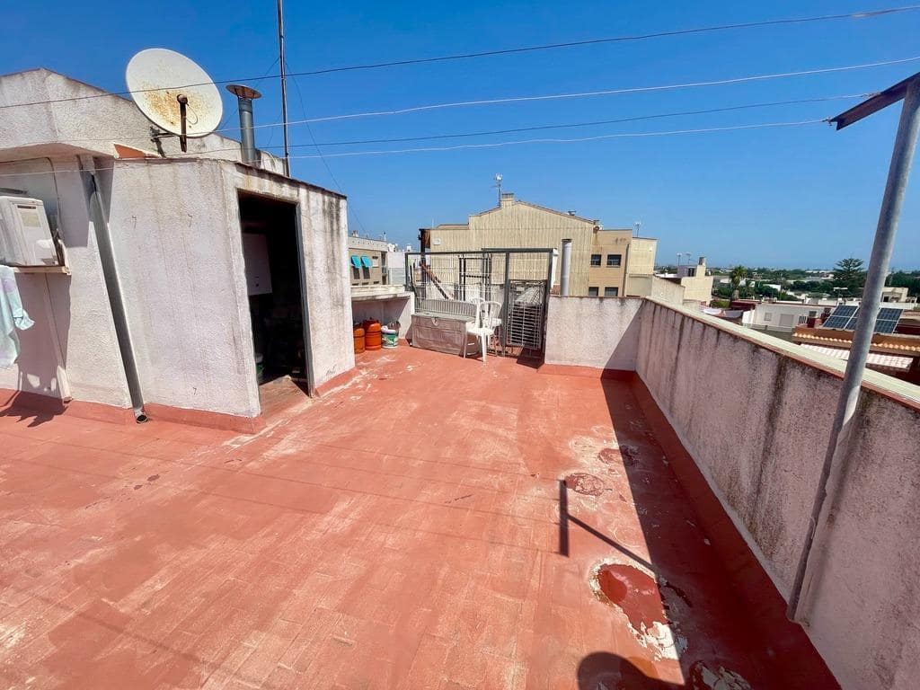 5 bedroom Townhouse for sale in Benicarlo with garage - € 291,000 (Ref: 9591901)