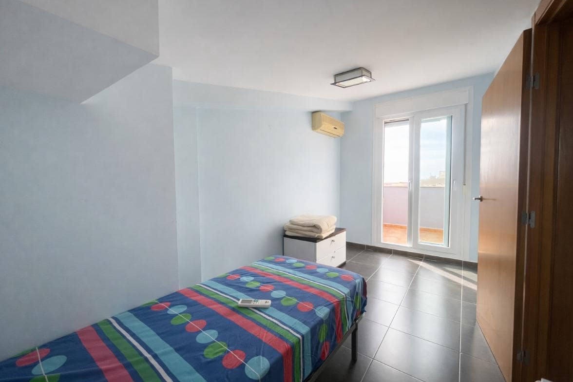 3 bedroom Penthouse for sale in Benicarlo - € 220,000 (Ref: 9619197)