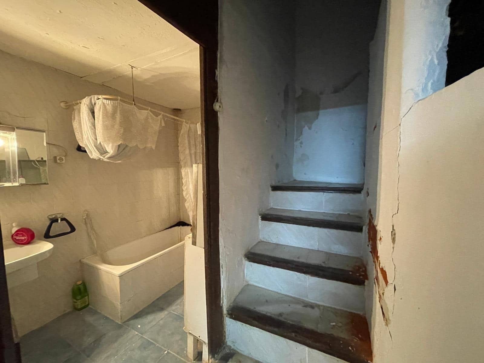 5 bedroom Townhouse for sale in Benicarlo - € 103,630 (Ref: 9719894)