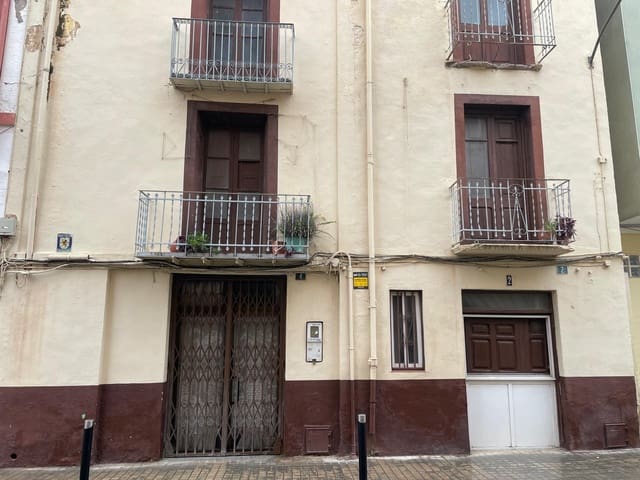 5 soveværelse Byhus til salg i Benicarló - € 103.630 (Ref: 9719894)