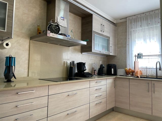 4 sypialnia Dom szeregowy na sprzedaż w Vinaròs z garażem - 375 000 € (Ref: 9811557)