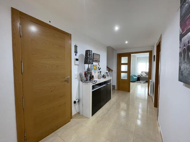 4 sypialnia Dom szeregowy na sprzedaż w Vinaròs z garażem - 375 000 € (Ref: 9811557)