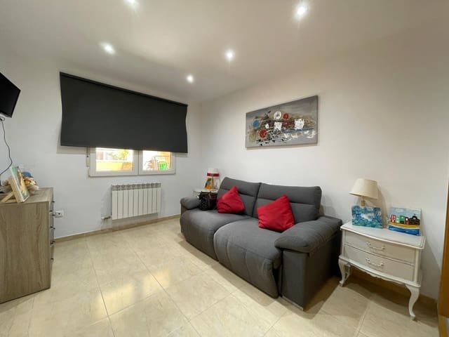 4 sypialnia Dom szeregowy na sprzedaż w Vinaròs z garażem - 375 000 € (Ref: 9811557)