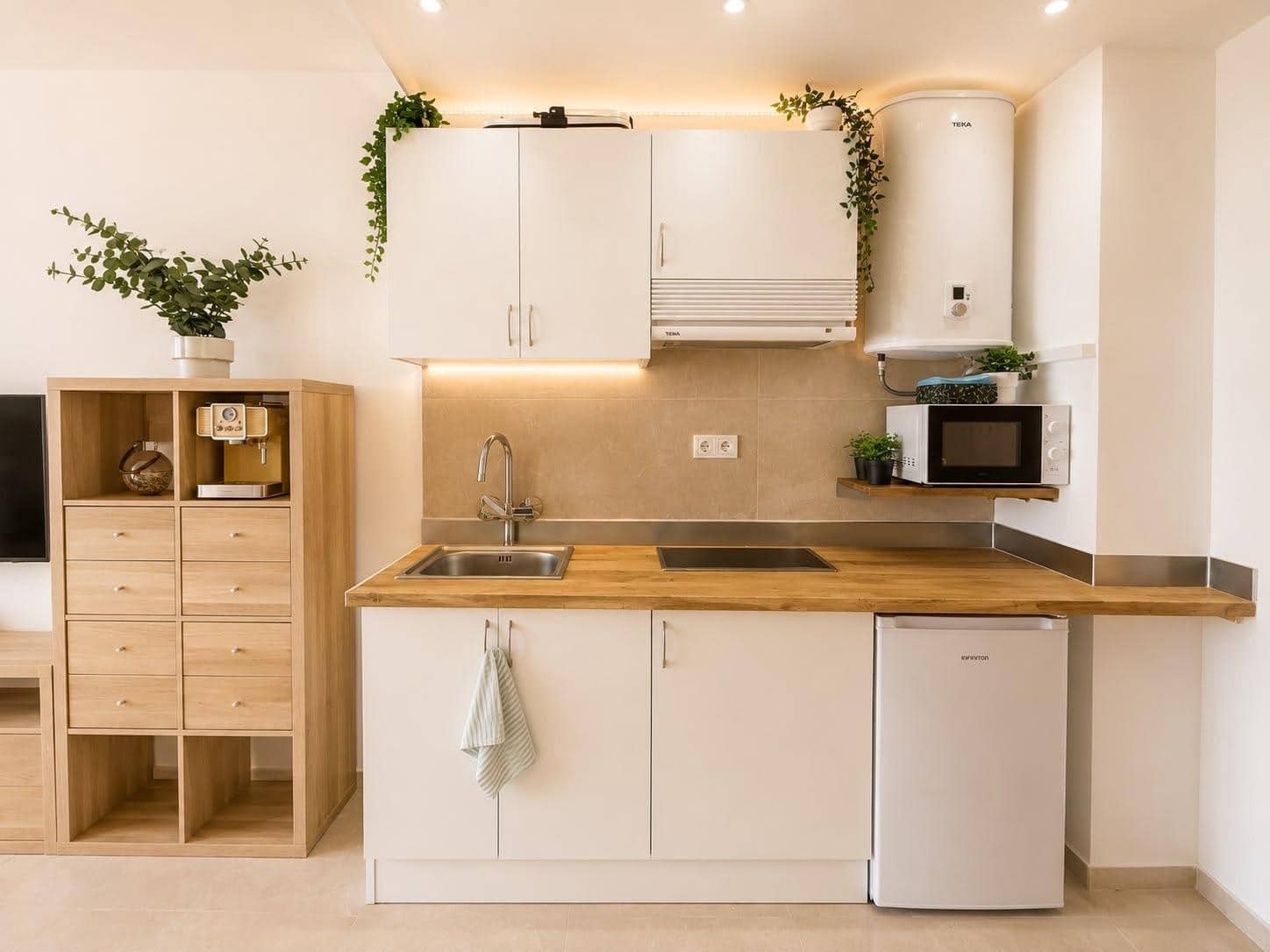 Yksiö vuokrattavana paikassa Calas de Mallorca mukana uima-altaan - 950 € (Ref: 10086164)