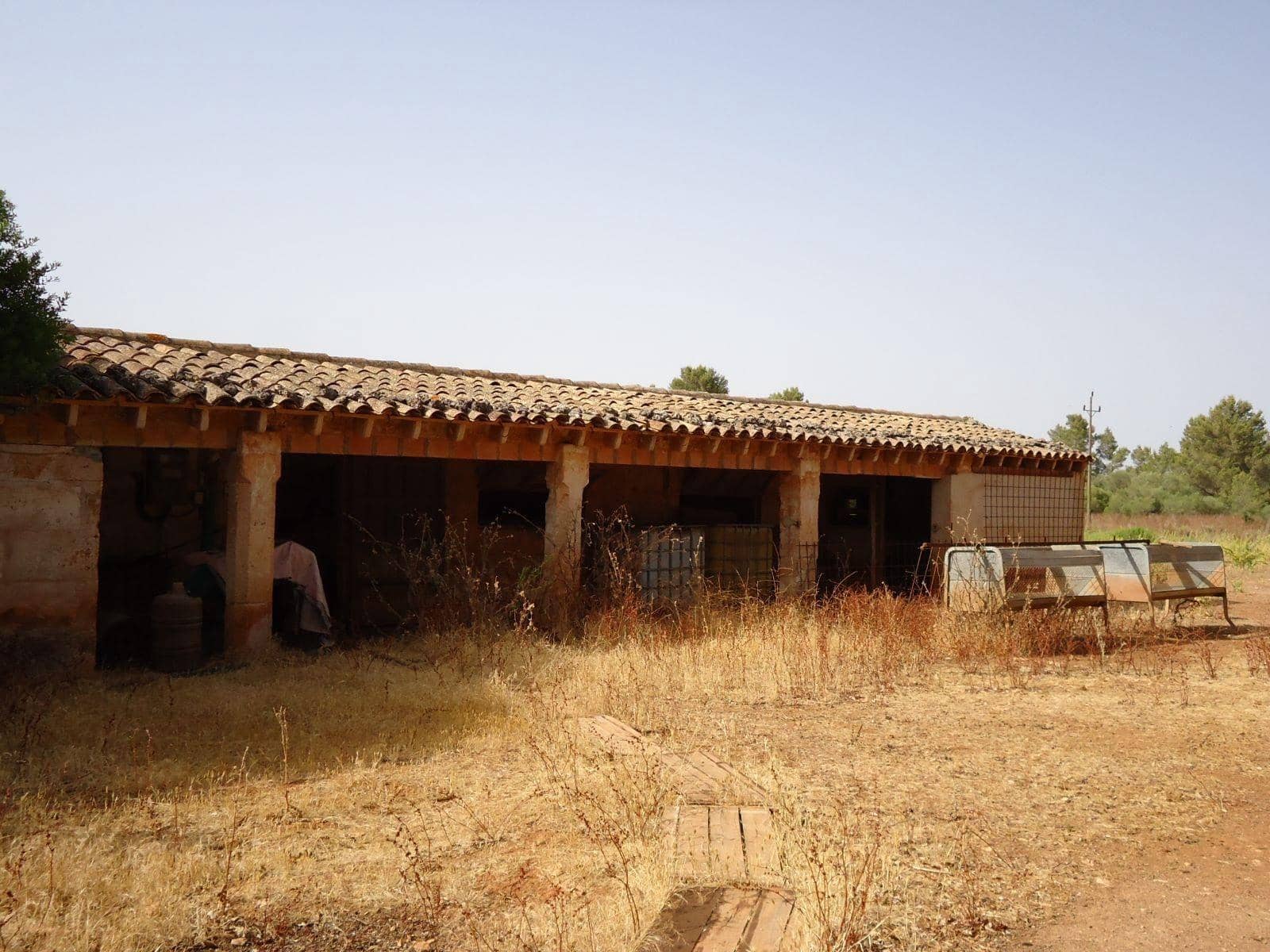 9 bedroom Villa for sale in Ruberts with pool garage - € 960,000 (Ref: 8345409)