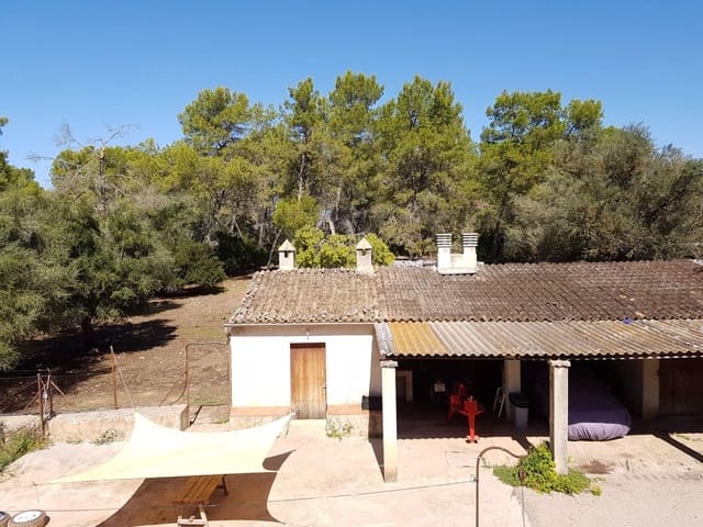 9 bedroom Villa for sale in Ruberts, Sencelles with pool garage - € 960,000 (Ref: 8345409)