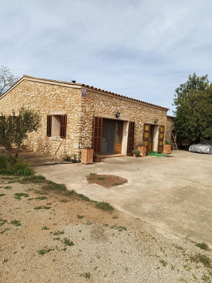 4 bedroom Finca/Country House for sale in Manacor with garage - € 540,000 (Ref: 8345421)
