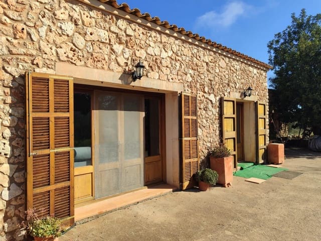 4 bedroom Finca/Country House for sale in Manacor with garage - € 540,000 (Ref: 8345421)