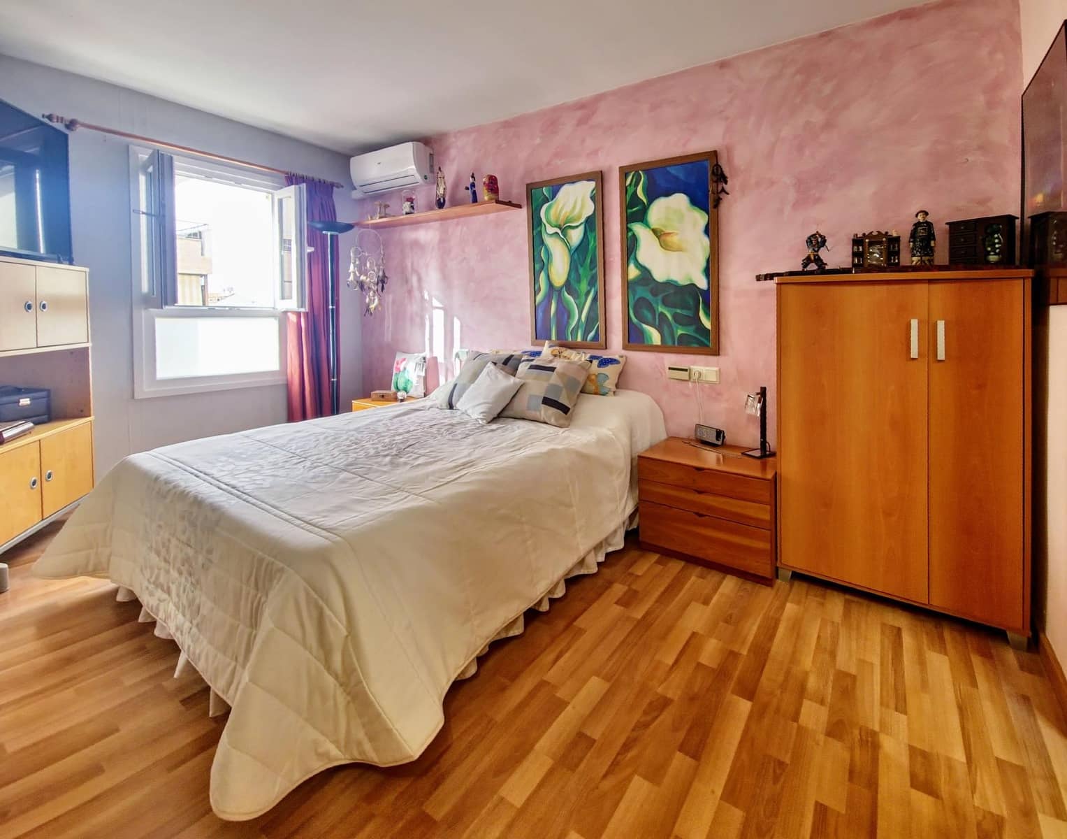 4 bedroom Penthouse for sale in Coll d'en Rabassa - € 450,000 (Ref: 8403459)