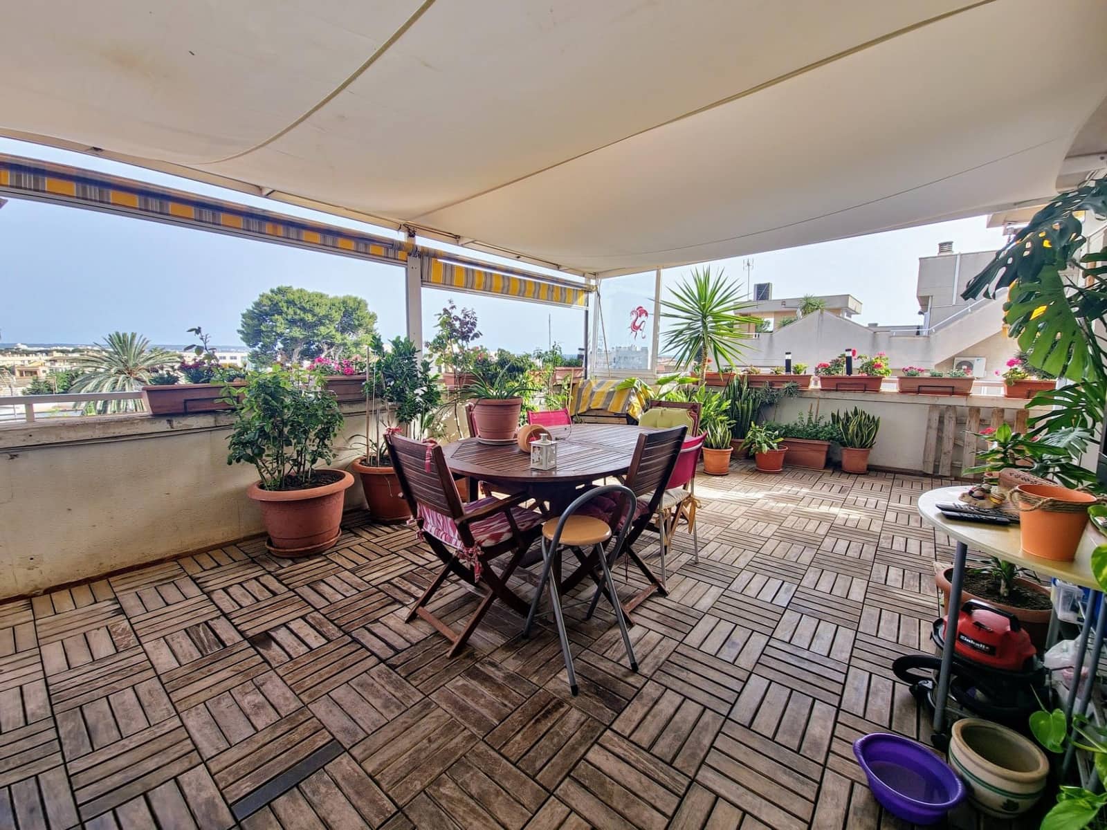 4 bedroom Penthouse for sale in Coll d'en Rabassa - € 450,000 (Ref: 8403459)