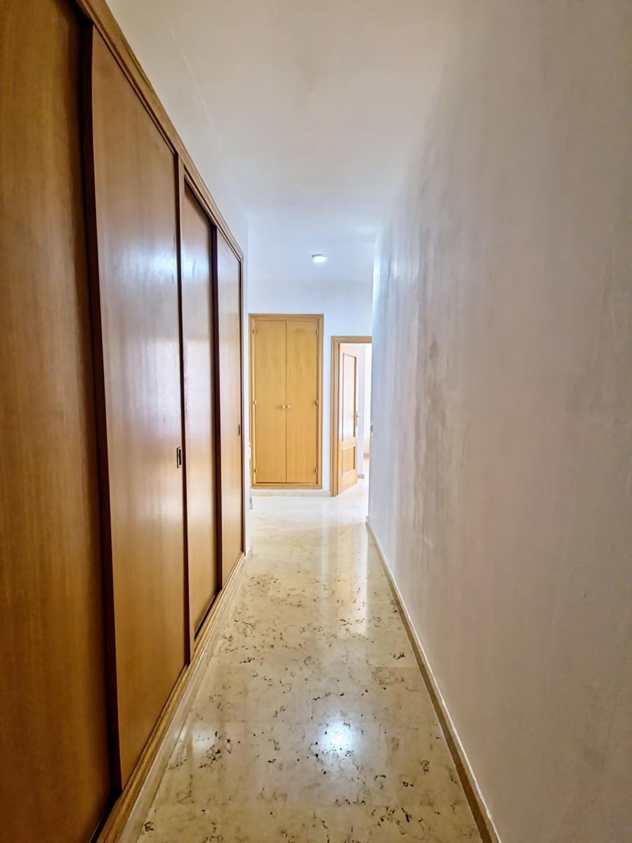 2 bedroom Commercial for sale in Palma de Mallorca - € 290,000 (Ref: 9733456)