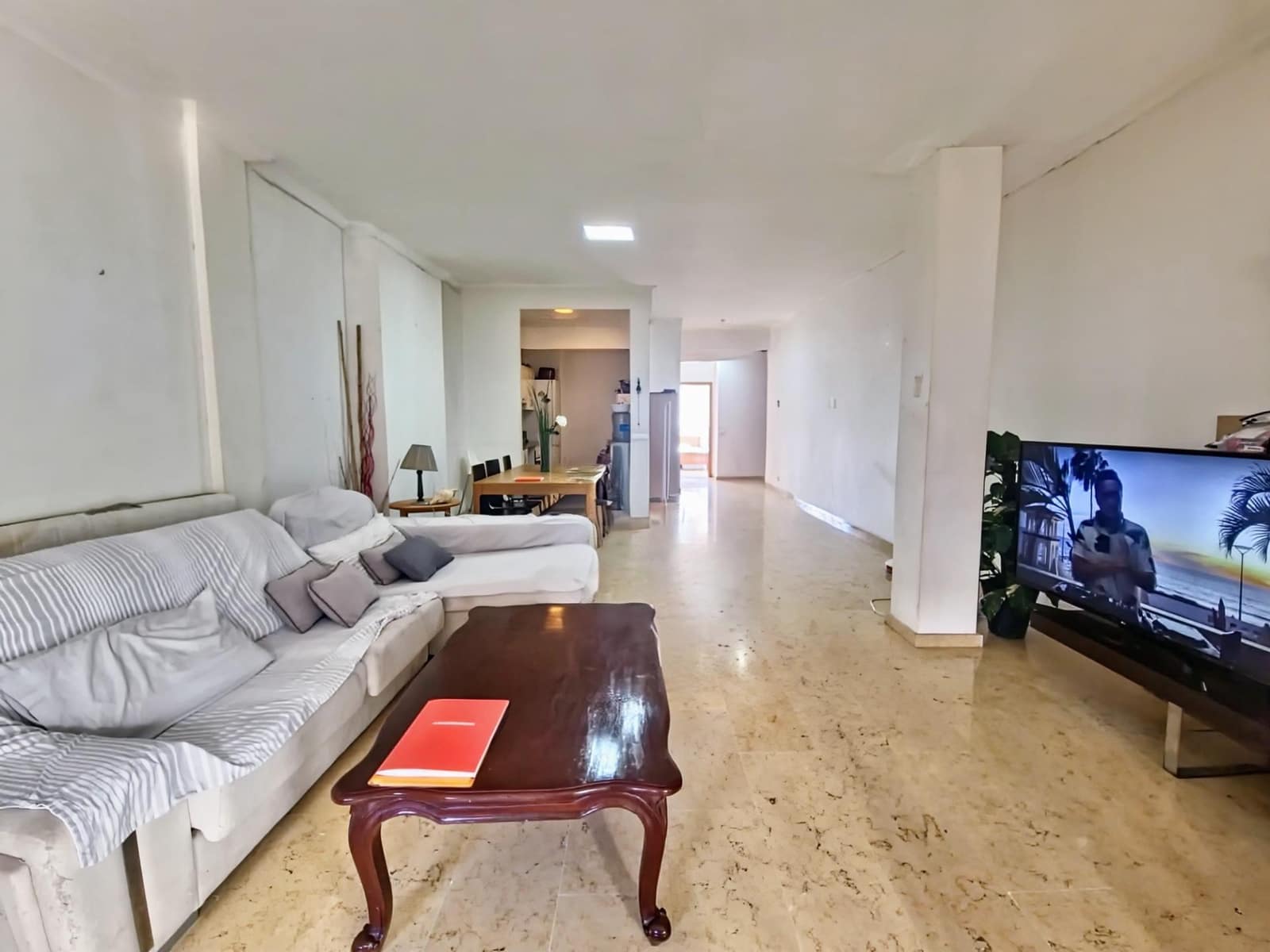 2 bedroom Commercial for sale in Palma de Mallorca - € 290,000 (Ref: 9733456)